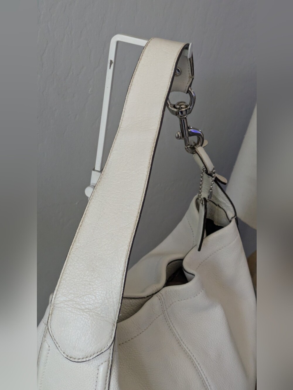 Coach Retired Avery Stud Hobo Cream Leather Shoulder Bag. - Picture 7 of 14